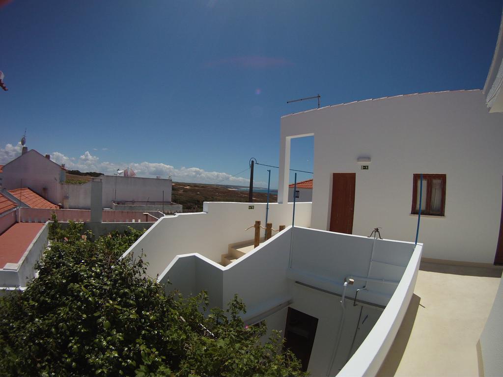 Ahoy Porto Covo Hostel ภายนอก รูปภาพ